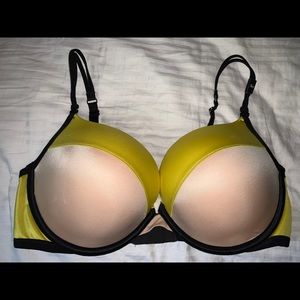 Victoria’s Secret Very Sexy Push-up Bra